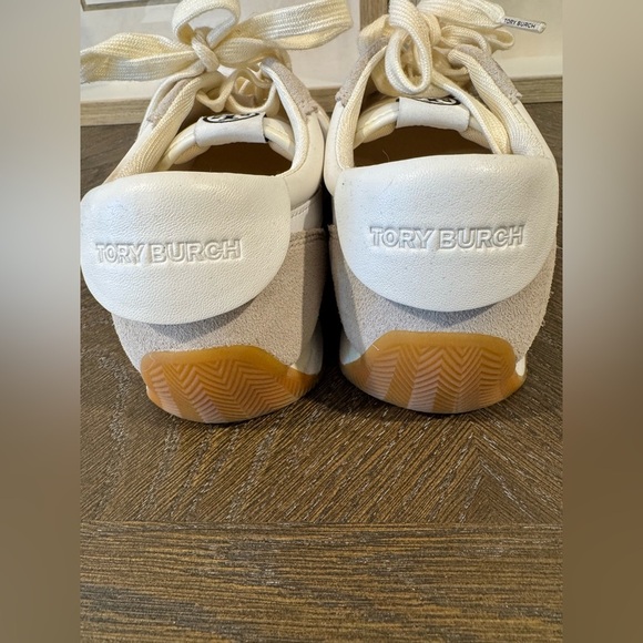Tory Burch Hank Sneaker. Size 7.5 M. Snow White/Beige. Like New - Picture 8 of 8